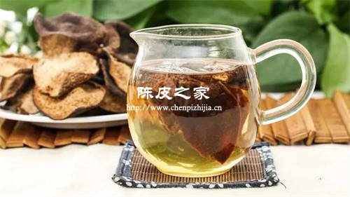 陳皮泡水為什么十年的顏色比五年的淺