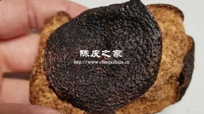 藥店買的陳皮是黑色的能吃嗎