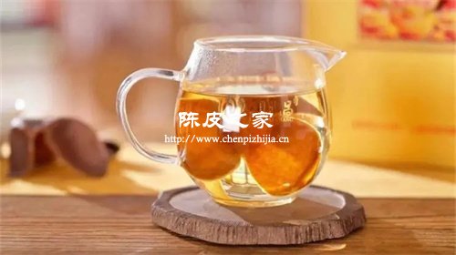 新會陳皮泡出來的水是有顏色的還是沒顏色的