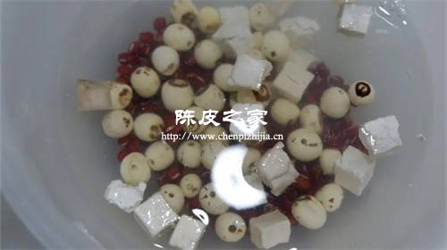 炒白扁豆茯苓陳皮泡水喝的功效是什么