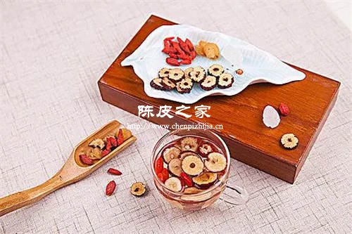 陳皮玫瑰花枸杞子泡水喝的功效