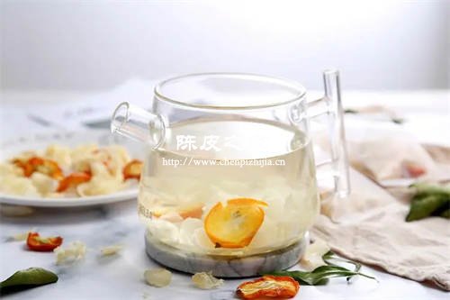 陳皮百合金桔枸杞可以一起泡嗎