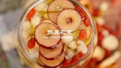 陳皮山楂枸杞冰糖泡水喝有什么功效