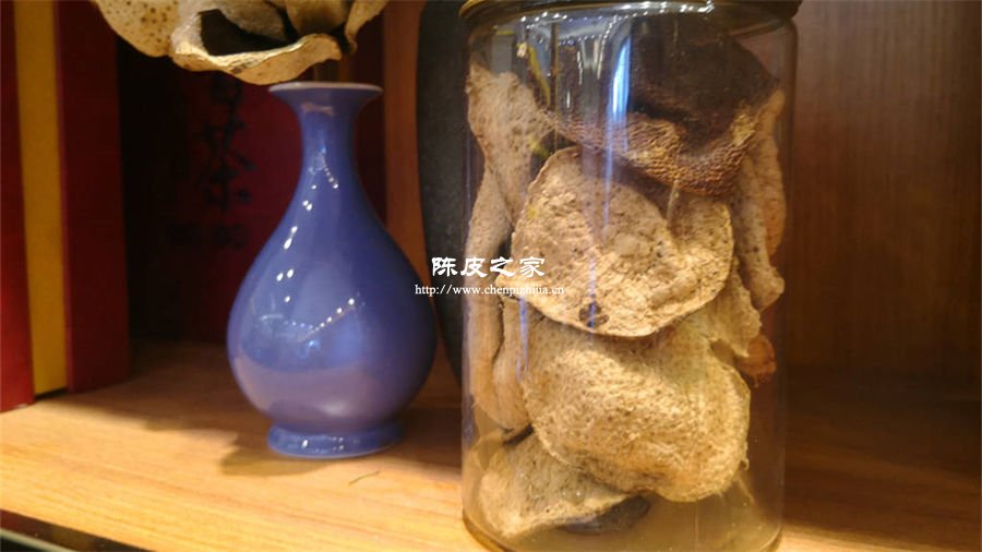 家中保存陳皮用玻璃瓶很方便