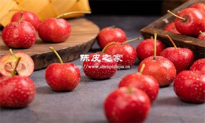 山楂紅棗陳皮泡水喝的功效