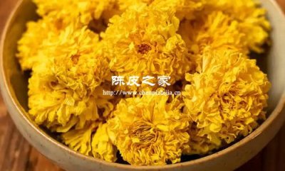 菊花與陳皮能一起泡水喝嗎