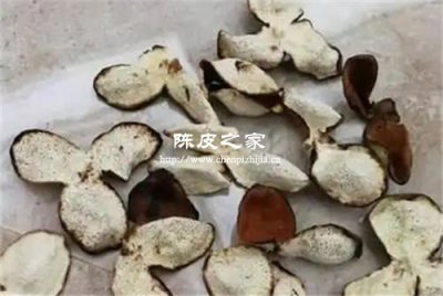 橘子皮放久了變黑后還能泡水嗎