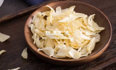 陳皮百合枸杞能在一起泡水喝嗎